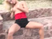 Veronika makes an outdoor session 8/16