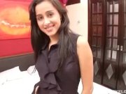 Bianca Lopes gets a huge facial 1/16