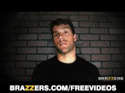 Big-tit bombshell Jacky Joy loves rough sex - Brazzers 1/16