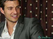 Nuru Massage Smoking Hot Masseuse's Lap Dance 2/16