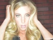 Samantha Saint's Sexy Tease 1/16