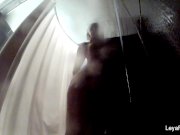 Leya Falcon brings her camera in the shower 13/16