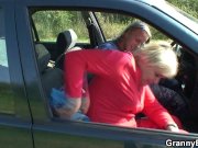 80 years old bitch gets screwed in the car 8/16