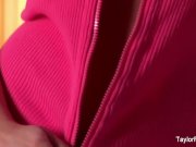 Busty Taylor Vixen is pretty in pink lingerie 3/16