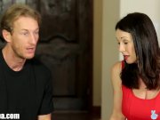 Curvy MILF RayVeness Fucking  4/16