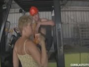 Sucking the worker's boner 1/16