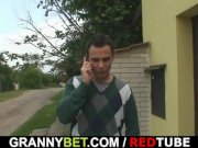 She enjoys fresh cock into her old snatch 4/16