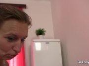 60 years old masseuse pleases her client 4/16