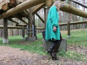 Bree Haze pissing in the forest 1/16