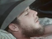 She Fucks Like Its 1972 9/16