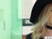 VIXEN My best friend's boyfriend 2/16