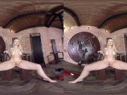 Angel Wicky shows her amazing boobs 10/16