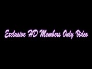 Natural Babe Kimber Lee Masturbates in Bikini with Dildo! 1/16