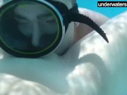 Candy being licked underwater 16/16