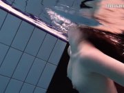 Redhead beauty in the white dress 14/16