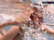 Bouncing boobs underwater 14/16