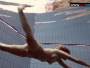 Bouncing boobs underwater 15/16