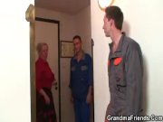 Old grandma spreads legs for two repairmen 2/16