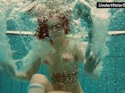 Big titted Dashka bounces body underwater 7/16