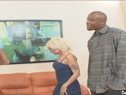 Horny Lisa Lennox Proves Too Much For Stud 1/16