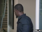 BLACKED Mia Malkova Loves BBC in First IR!! 3/16