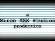 MILFs Fisting in Jacuzzi 1/16