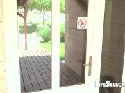 Hot Girls Seeking Roommate 12/16