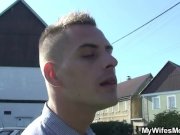 Wife finds her old mom and BF fucking in the garden 10/16