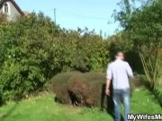 Wife finds her old mom and BF fucking in the garden 9/16