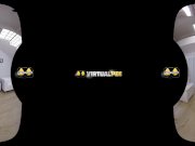 Virtual porn with Lady Dee and her dildo filled pissing pussy 15/16