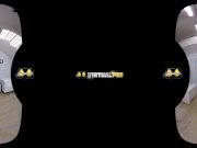 Virtual porn with Lady Dee and her dildo filled pissing pussy 6/16