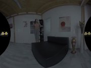 Virtualpee - Jenifer Jane teases with her hot body 2/16