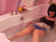 FFstockings - Have a wet dream with Julia and her squirting dildo 8/16