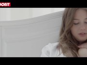 Morning Sex with Sensual Blonde Taylor Sands 6/16