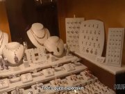 HUNT4K. Brunette princess wants new ring so why spreads her legs 4/16