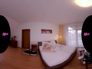 18VRcom Japanese Teen Mai Honda Exploring Your Dick In VR 5/16