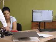 LOAN4K. Hottie e senza soldi quindi perche si toglie i vestiti 6/16