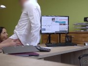 LOAN4K. Agence de pret devient le lieu du sexe anal passionne avec 7/16