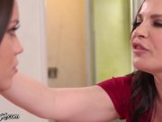 MommysGirl Dana DeArmond's 18yo Step-Daughter is on Girlsway!!? 8/16