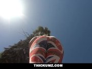 Thickumz - Big Booty Scooter Babe Shows Off In Public 4/16