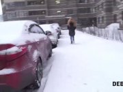 Debt4k. La sexy cameriera dai capelli lunghi Rose Wild 2/16