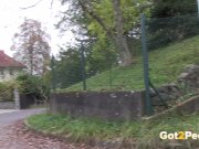 Hottie Relieves Piss Desperation 1/16