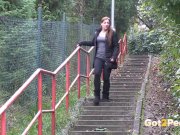 Hottie Relieves Piss Desperation 4/16