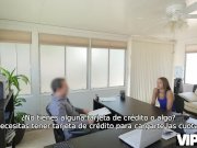 VIP4K. El agente está listo para darle crédito al bebé después de tener sex 1/16