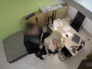 LOAN4K. Agente no puede esperar para empujar su polla en el adorable coño 5/16