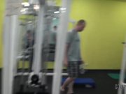 HUNT4K. Bargeld aus der Tasche des Jägers ist hübsch genug, um Linda Sweet 8/16