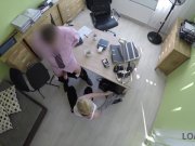 LOAN4K. La graziosa esile Katy Rose si fa trapanare la figa da un 13/16