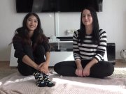 Intimate Moments mit Kim und Emma 2/16