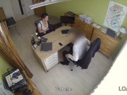 LOAN4K. L'agente non può resistere di fronte al bellissimo corpo 1/16