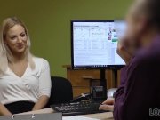 LOAN4K. La coquine Nathaly donne sa chatte rasée à un agent de crédit 3/16